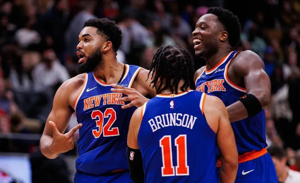 zhiboba-18投16分，球星成色还是不足！球迷：你就是亚历山大的玩具