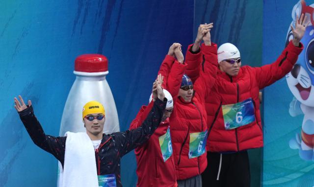 足球-张雨霏领军徐嘉余状态摇摆 中国游泳又陷阴盛阳衰